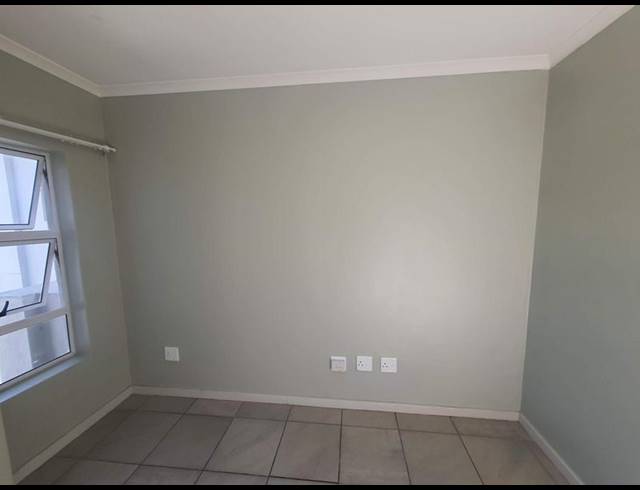 1 BEDROOM PROPERTY TO RENT IN KLEIN DRAKENSTEIN